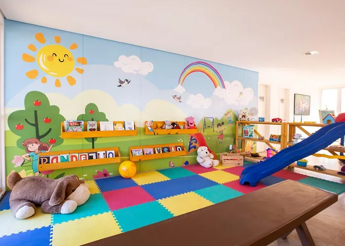 Atlantic Palace Family Inn